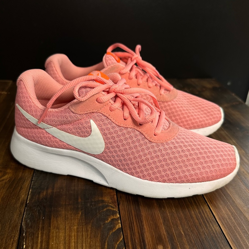 Pink Nike Tajun sneakers